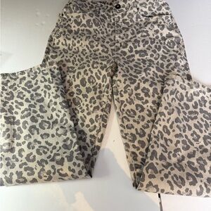 Kensie Leopard Print Straight Leg Jeans - Gray and Cream
